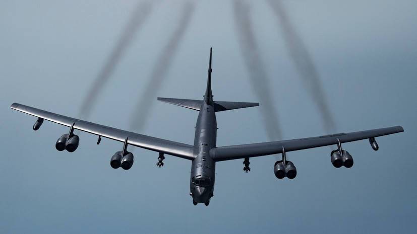 «Бряцание оружием»: посольство РФ назвало провокацией использование США бомбардировщика B-52 в ходе учений НАТО