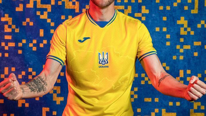 Украинская ассоциация футбола утвердила статус лозунгов с формы сборной