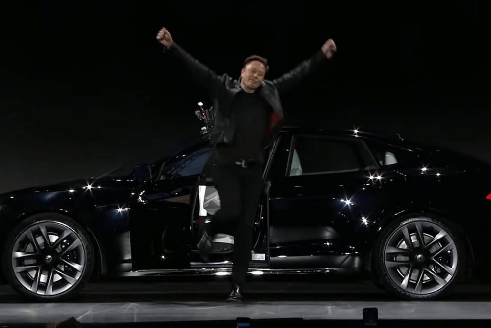 Tesla начала продажи «самой быстрой» Model S Plaid — от 0 до 100 км/ч за 1,99 сек. и бортовой компьютер, запускающий Cyberpunk 2077 в 60 FPS