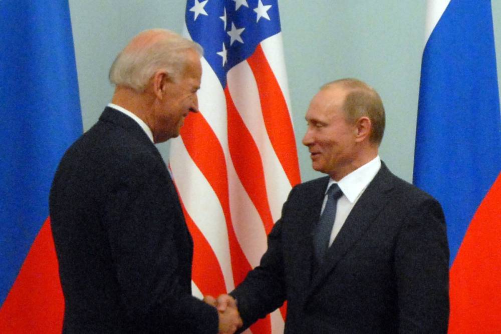Time: К встрече с Путиным Байдена готовил директор ЦРУ