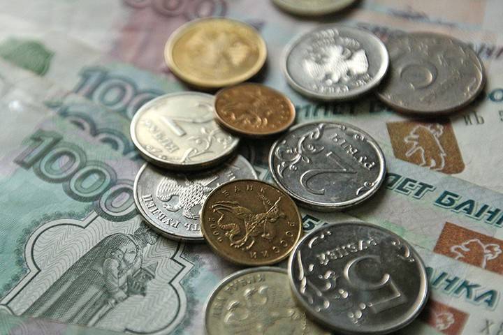 Россияне назвали доход, который нужен для финансовой независимости