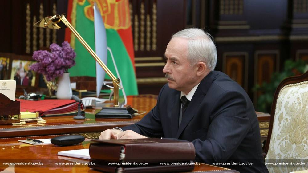 Лукашенко принял отставку Шеймана