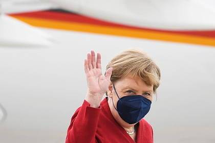 В Германии ответили на просьбу к Меркель асфальтировать дорогу в омской деревне