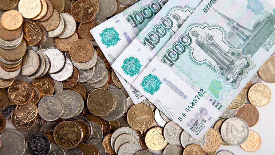Медианная зарплата в России выросла на 6,4%
