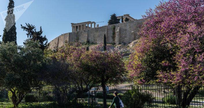 Греция одобрила въезд в страну туристов с прививкой "Спутник V"