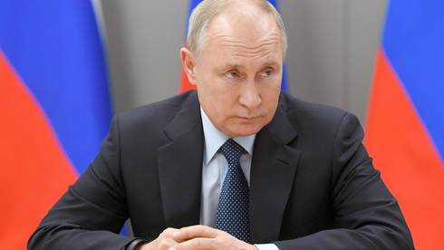 Путин опровергает, что Россия продаст Ирану разведывательный спутник