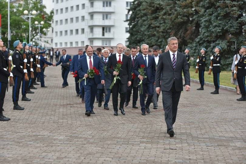 Радий Хабиров поздравил жителей Башкирии с Днем России