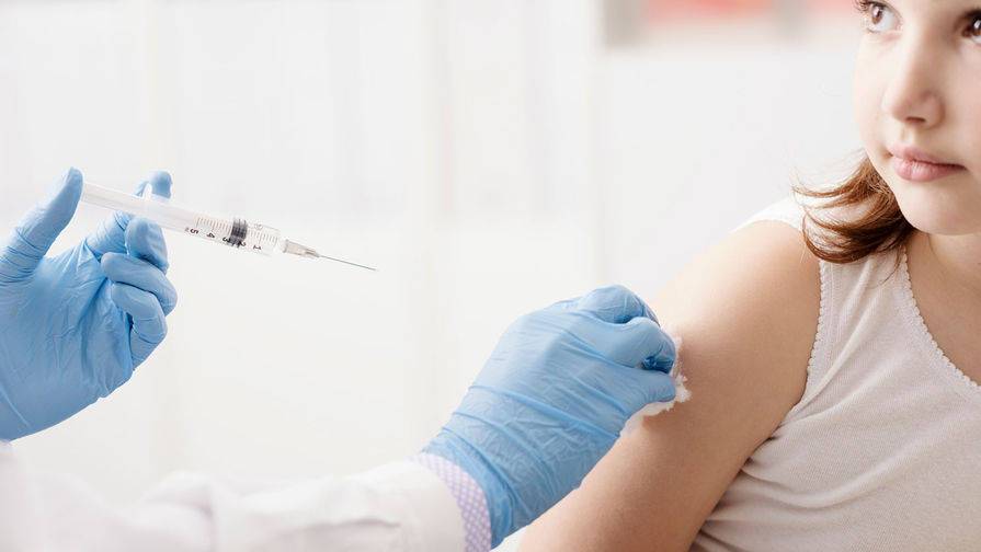 Гинцбург анонсировал выход вакцины от коронавируса для детей