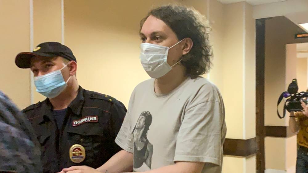Блогер Хованский частично признал вину в деле по оправданию терроризма