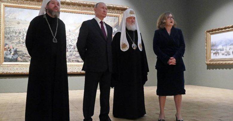 Путин вместе с патриархом Кириллом посетил выставку к 800-летию Невского