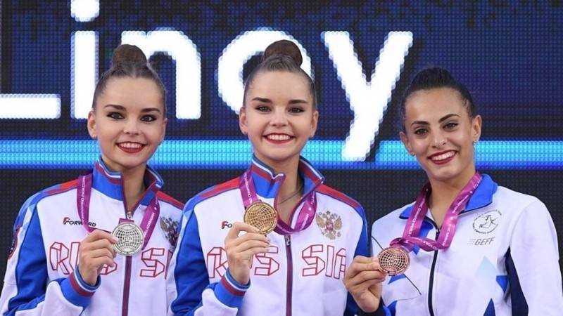 Дина Аверина стала победительницей ЧЕ по художественной гимнастике в Варне