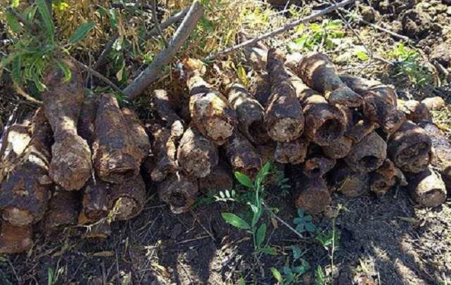 У Бердянську знайшли сотні снарядів і мін