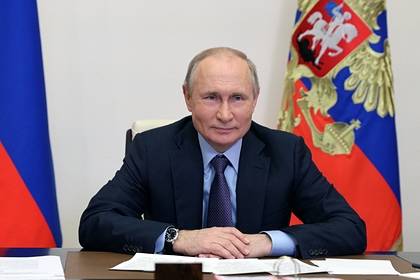Путин поздравил россиян с Днем России