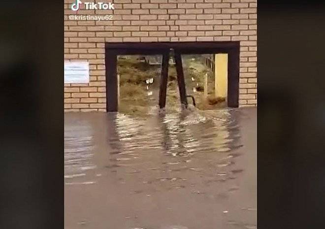 Видео с затоплением рязанского магазина «Драйвер» стало хитом в TikTok