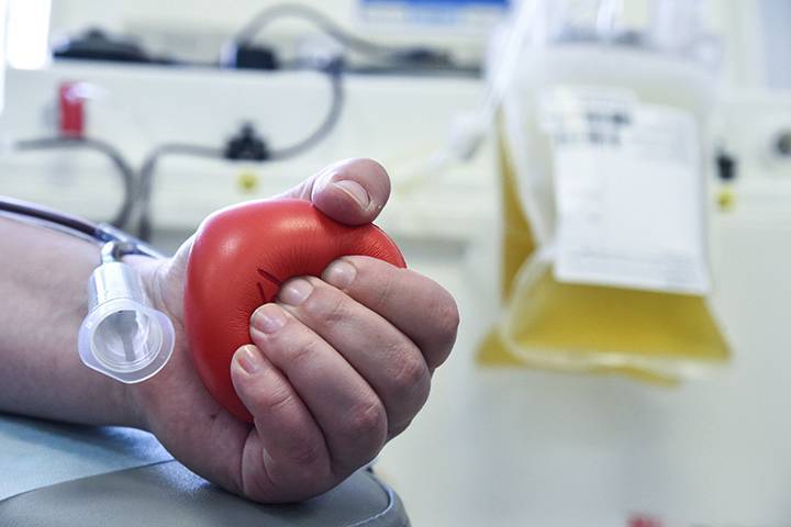 Свыше 12 тысяч москвичей впервые стали донорами крови в 2021 году