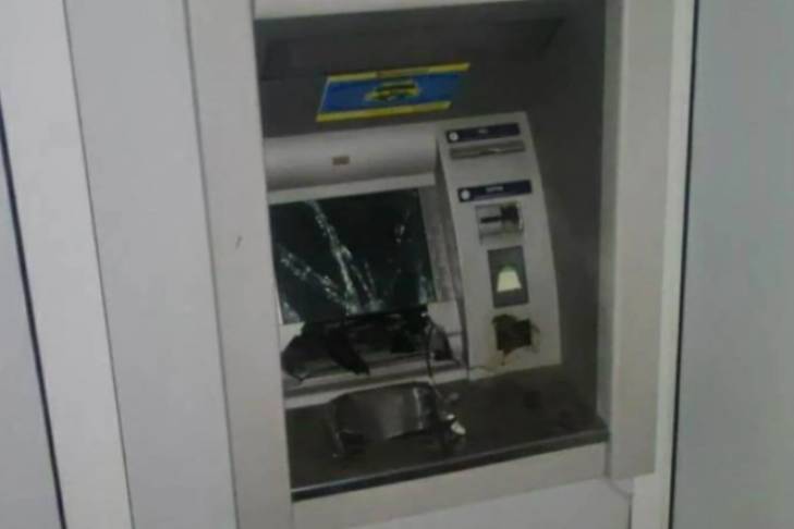 Неизвестные взорвали банкомат в Харькове