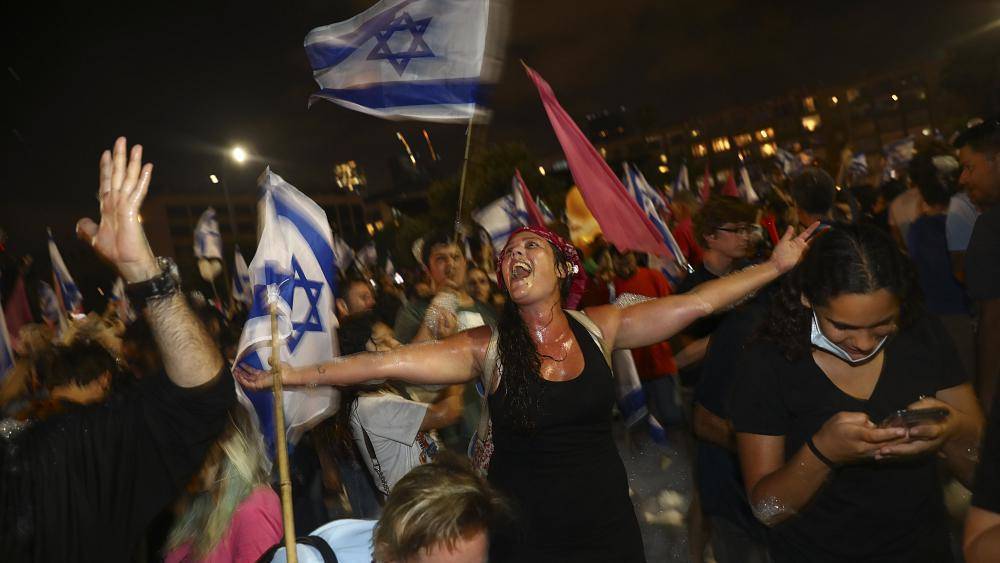Новый премьер Израиля обещает стране "исцеление"
