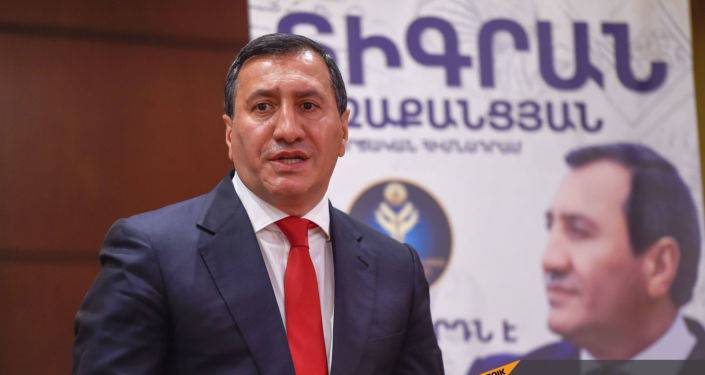 Кандидат в премьеры от Демпартии подал в суд на Центризбирком Армении