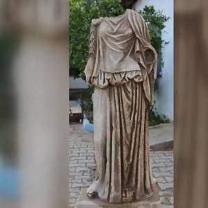 В Турции нашли статую женщины возрастом около двух тысяч лет. Фото