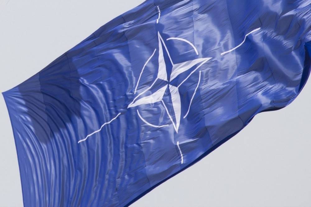 НАТО подтвердила открытость к диалогу с Россией