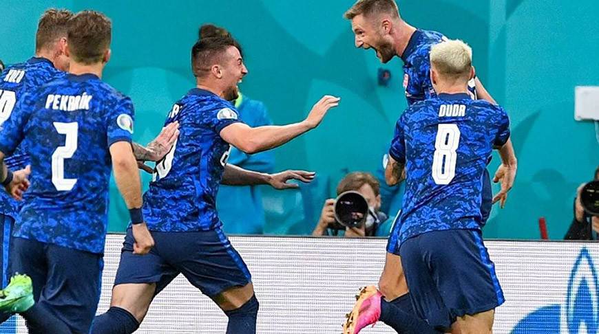 Словаки обыграли поляков в матче чемпионата Европы по футболу