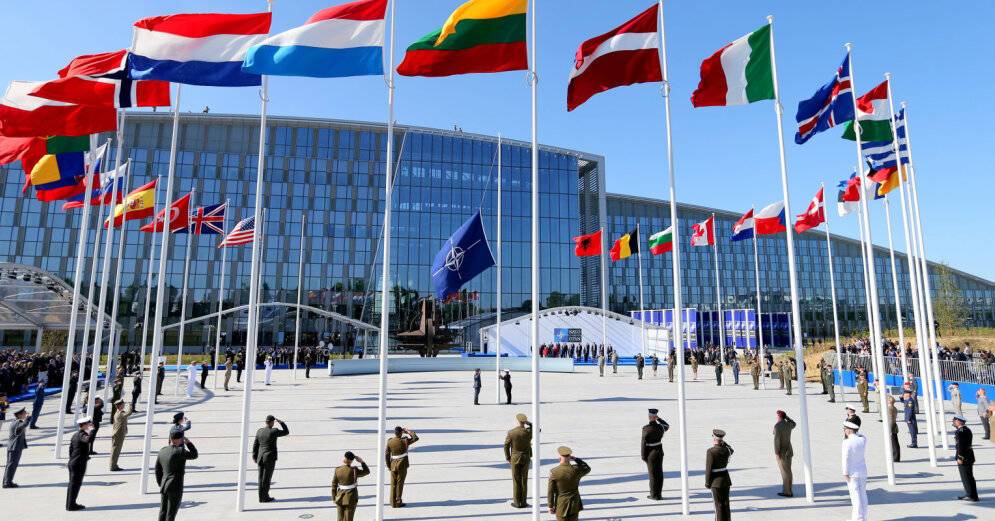 НАТО готов к диалогу с Россией, но ответит на ее угрозы. Члены альянса подвели итоги саммита в Брюсселе
