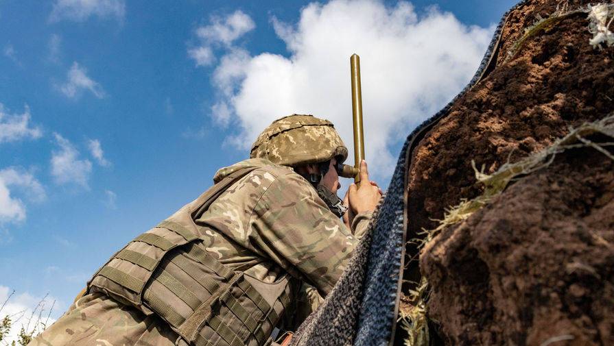 В Донбассе подорвались двое военных Украины