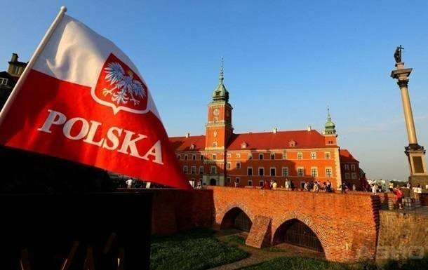 Варшава упростила выдачу виз белорусам