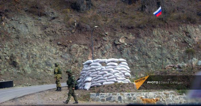 Российские миротворцы в Карабахе отразили условное нападение на наблюдательные посты