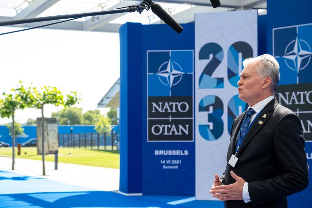 Саммит НАТО 2023 года состоится в Литве, говорится в коммюнике