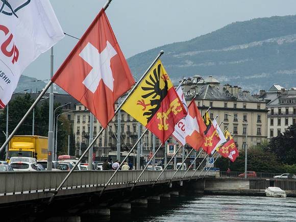 Швейцария закрыла небо из-за встречи Байдена и Путина