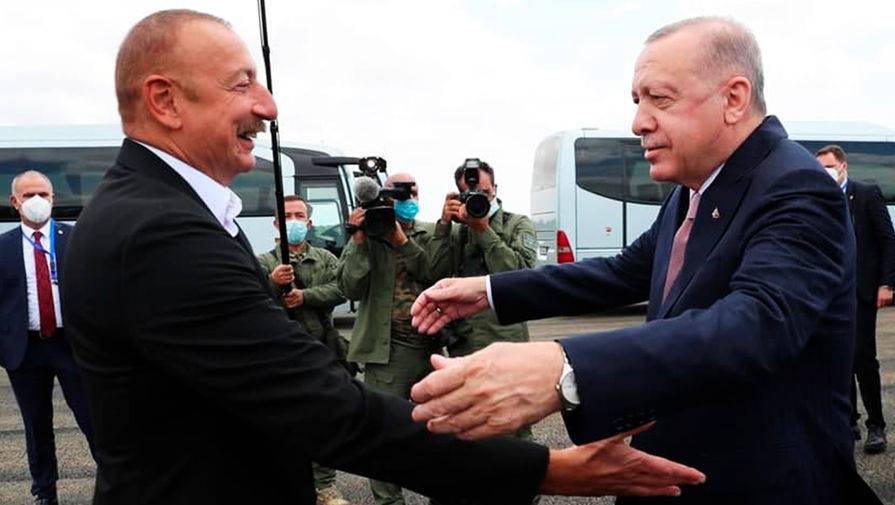 Алиев встретил Эрдогана в карабахском Физули