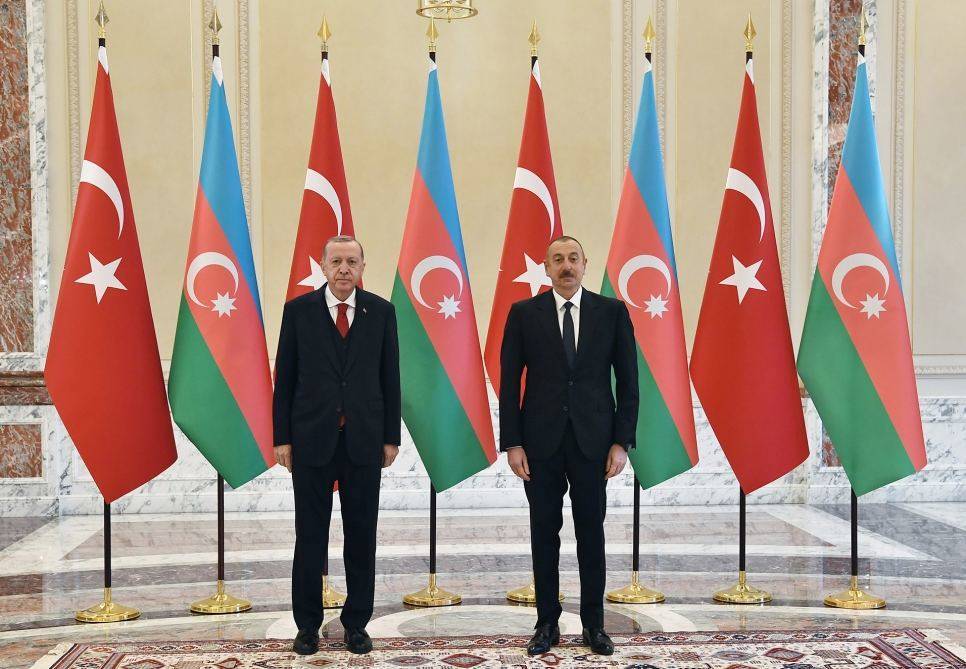 Президент Азербайджана Ильхам Алиев и Президент Турции Реджеп Тайип Эрдоган выступают с совместным заявлением для прессы - ПРЯМАЯ ТРАНСЛЯЦИЯ