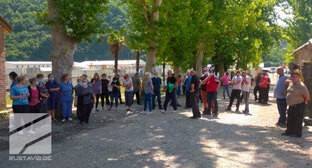 Сторонники Намахванской ГЭС провели акцию протеста в Цхалтубо