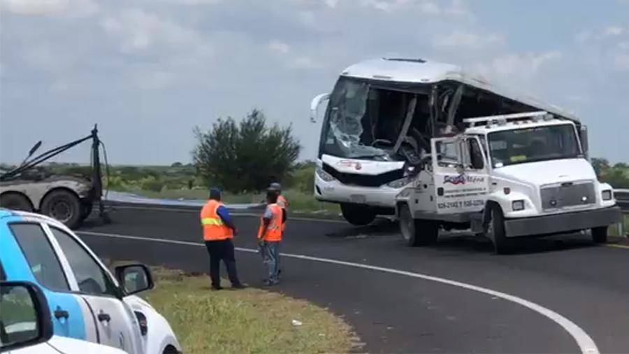 В ДТП с автобусом на северо-востоке Мексики погибли 12 человек