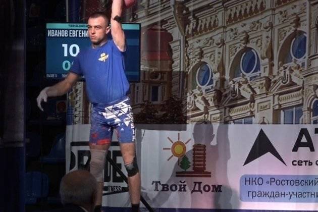 Забайкалец Евгений Иванов завоевал бронзу на соревнованиях по гиревому спорту