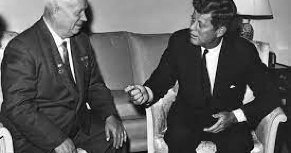 Встреча с Путиным. Почему Байдену стоит вспомнить о провальных переговорах Кеннеди и Хрущева