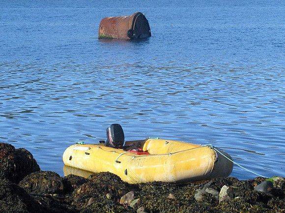 У озера Ханка нашли трехлетнего ребенка, а через пять дней к берегу прибило лодку с телами его родителей