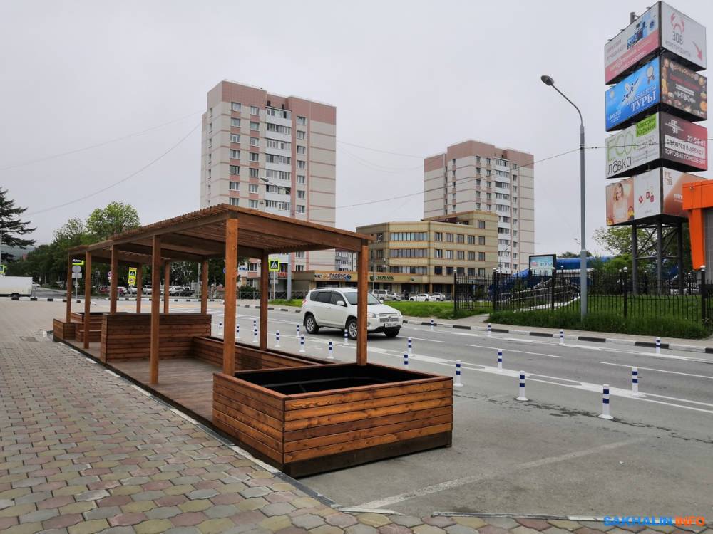 В Южно-Сахалинске появился парклет с видом на велополосу