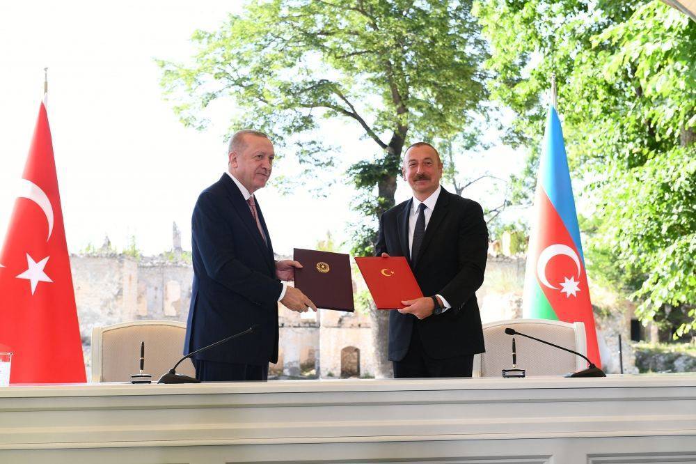Подписание Шушинской декларации показывает решимость Азербайджана и Турции содействовать стабильности на Южном Кавказе - SouthFive Strategies