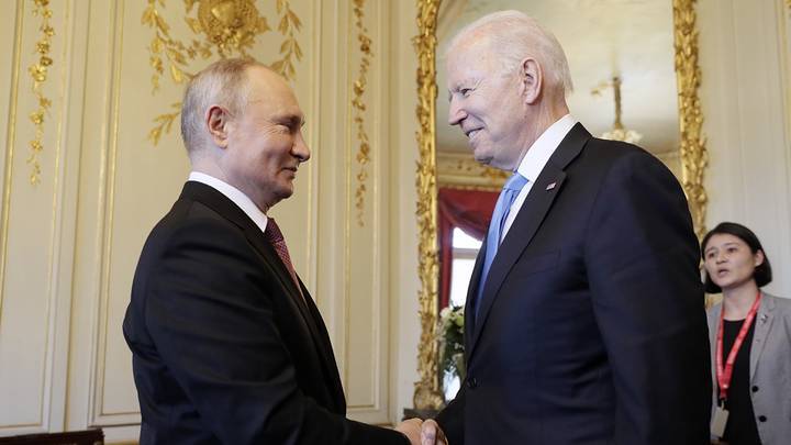 Переговоры Путина и Байдена начались за закрытыми дверями