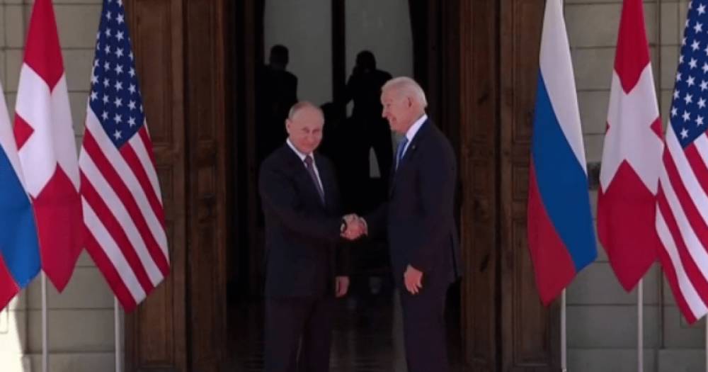 Переговоры в Женеве начались: Байден первым протянул руку Путину (видео)