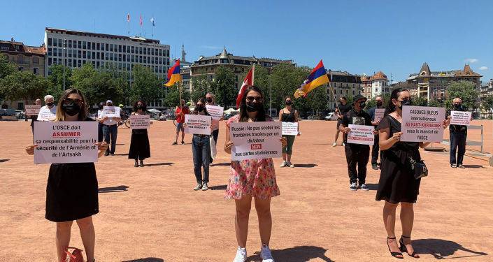 Подумайте, что происходит в Карабахе - демонстранты в Женеве обратились к Путину и Байдену