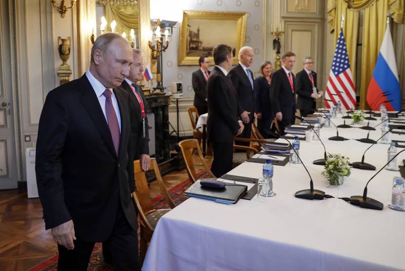 Путин и Байден продолжили переговоры в расширенном составе