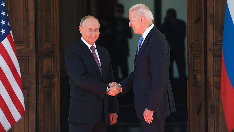 Путин положительно оценил переговоры с Байденом
