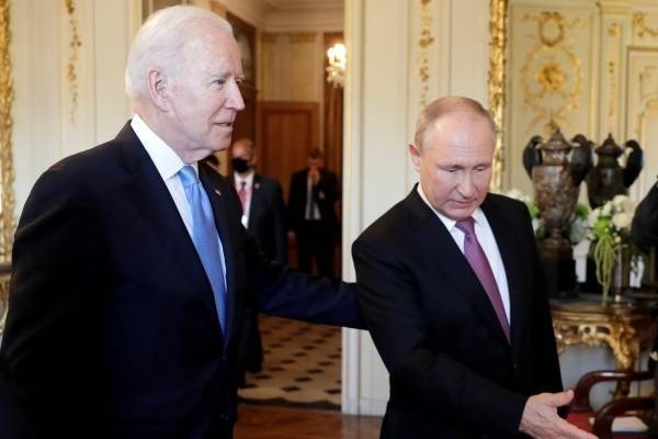 Завершилась встреча Владимира Путина и Джо Байдена в расширенном составе