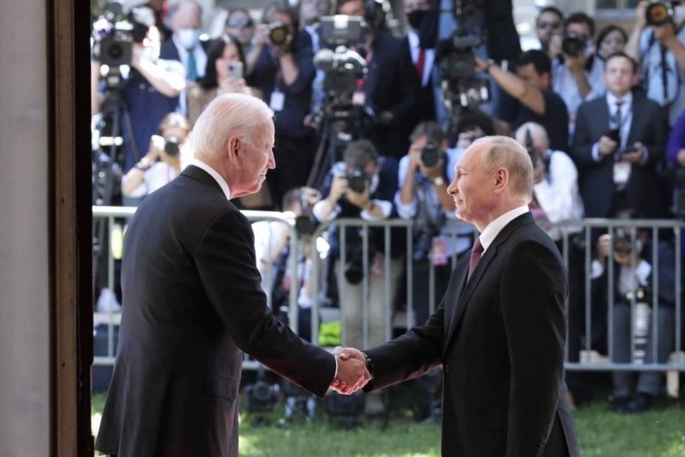 Путин похвалил Байдена за поведение на саммите: Человек опытный