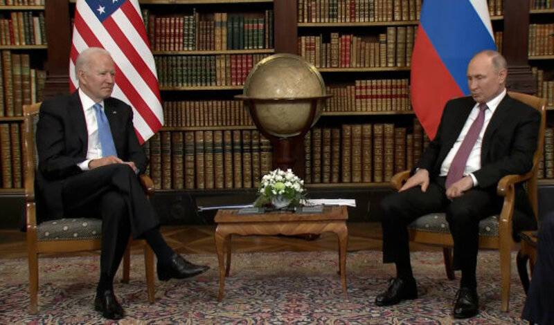 Владимир Путин и Джо Байден договорились о возвращении послов