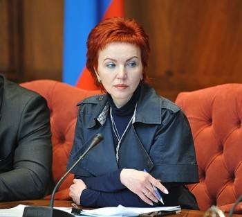 Взяточницу Елену Шабаршину, экс-главу избиркома Коми, освободили по УДО в Вологде