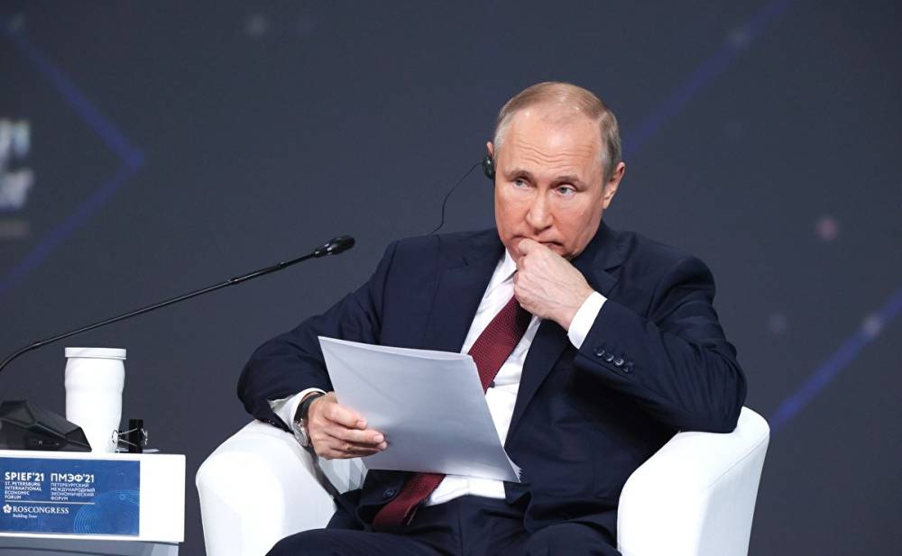 Путин: ФБК «давал инструкции, как готовить „коктейли Молотова“»